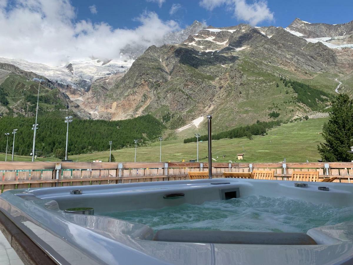 Palace Luxury Wellness Apartment And Boutique Hotel Ski-In-Out Saas Fee Exteriör bild